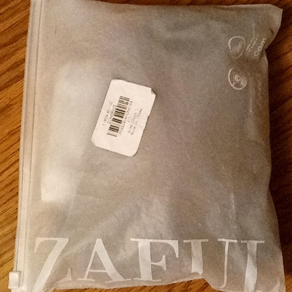 NEW Knotted Scoop High Cut Bathing Suit - Picture 8 of 8